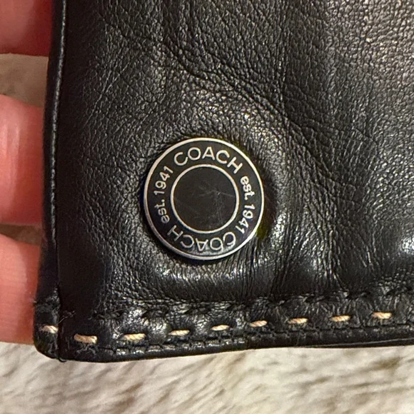 Coach Y2K Black Vintage Buttery Soft Leather Gloves ✨ Silver Logo Button Detail - Picture 2 of 9